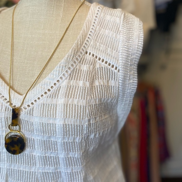 Anthropologie Maeve Ladder Lace Eyelet Tank Blouse.  Size 2 - Picture 5 of 7